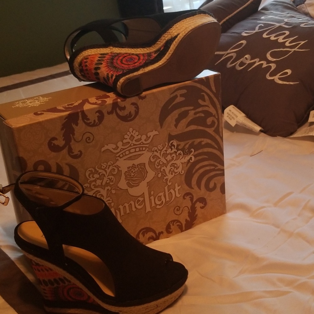 Wedge sandals